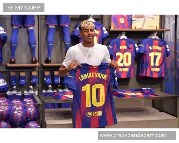 西街足球明星的传奇故事与成就揭秘