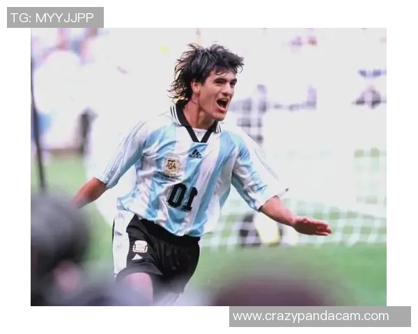 足球明星的绰号与经典瞬间照片揭秘，了解他们背后的故事与魅力