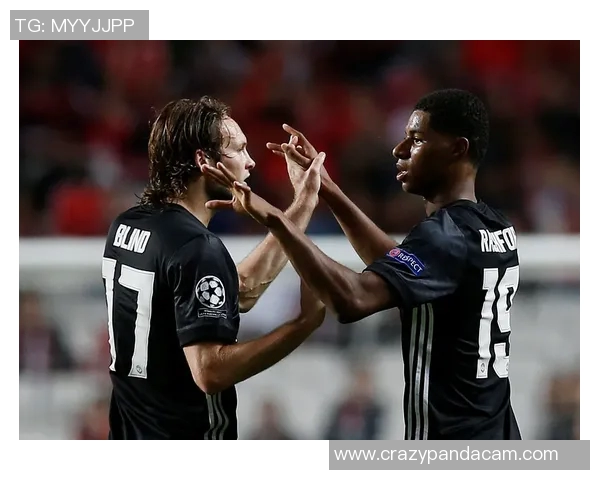 图赫尔接管曼联在即滕哈赫面临下课危机与欧冠三冠教头的较量