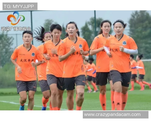 足球明星武汉姑娘的名字揭晓她在绿茵场上的精彩表现引人瞩目 足球明星武汉姑娘的名字揭晓她在绿茵场上的精彩表现引人瞩目